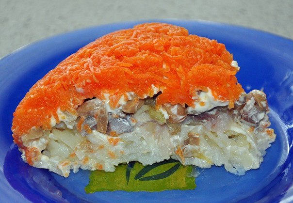 Салат Лисичка